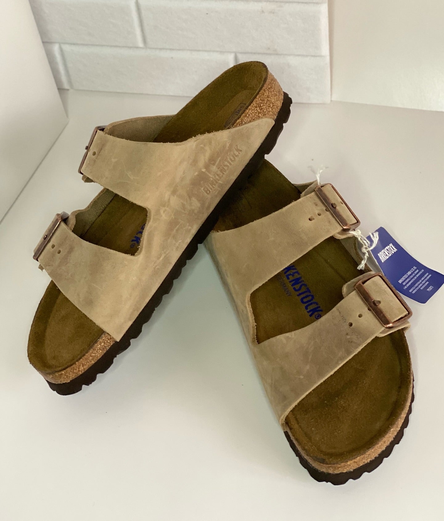 Sandal Brooko 4